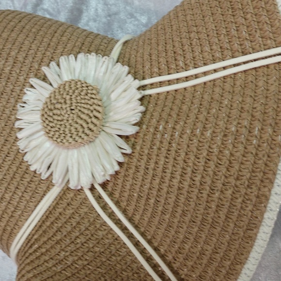 Floppy Hat With Flower Neutral 2-tone Boho Casual Country Vacation Minimalist - Picture 16 of 17